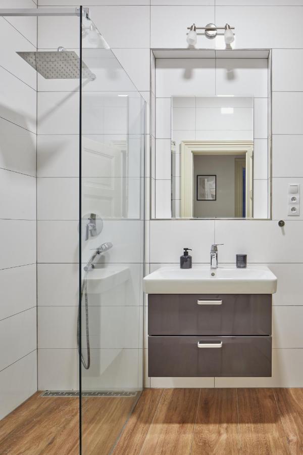 Deluxe Condo near Wenceslas Square by Prague Days Exterior foto