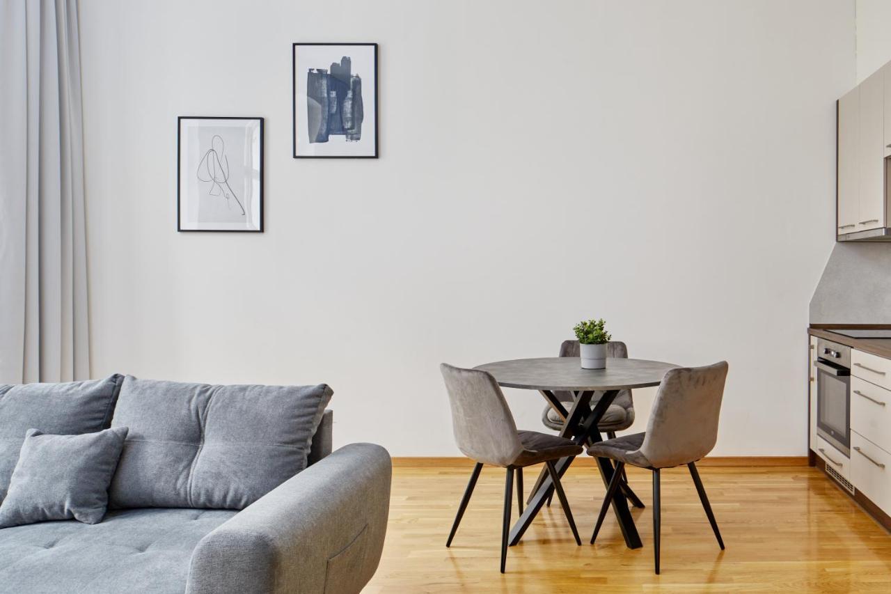 Deluxe Condo near Wenceslas Square by Prague Days Exterior foto
